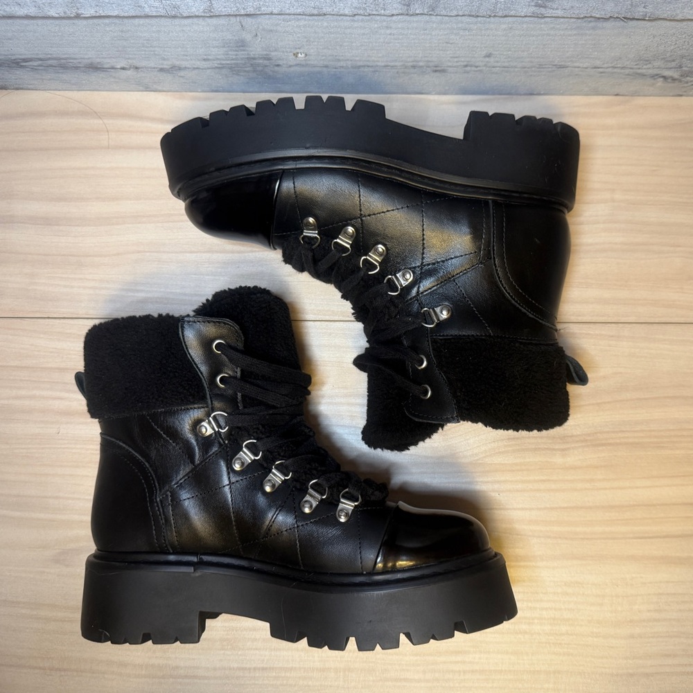 STEVE MADDEN. Steve Madden Reyen Boot Leather Combat Lug Sole Sherpa Whimsigoth - Picture 7 of 10